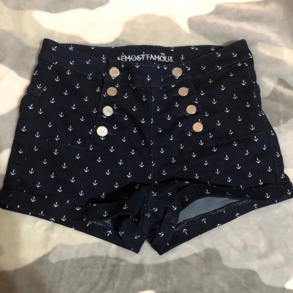 Almost Famous shorts